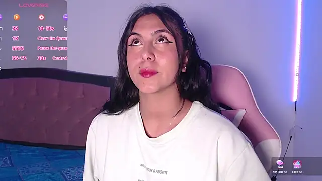 Snapshot of Sarahcutexoxox chatting on 3, 11, 2025 Sarahcutexoxox online show from 3, 11, 2025