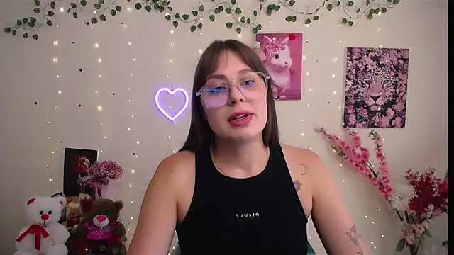 Amanda Bright  online show from 14, 7, 2026
