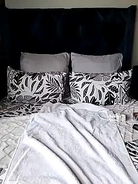 Snapshot of SeductionBoobs chatting on 2, 10, 2025 SeductionBoobs online show from 2, 10, 2025