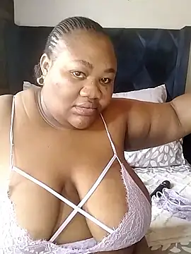 Snapshot of SeductionBoobs chatting on 17, 10, 2025 SeductionBoobs online show from 17, 10, 2025