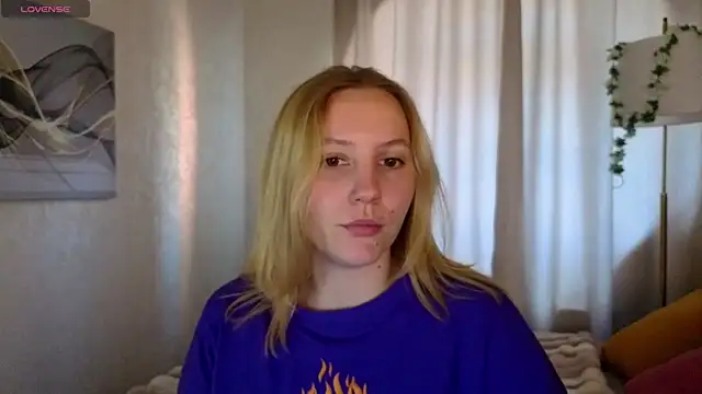 Snapshot of Anna_Chelsea chatting on 5, 5, 2026 Anna Chelsea online show from 5, 5, 2026