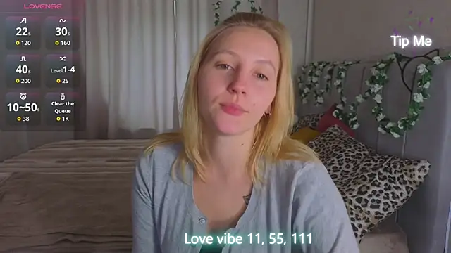 Snapshot of Anna_Chelsea chatting on 13, 5, 2026 Anna Chelsea online show from 13, 5, 2026