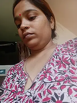 Snapshot of Trisha_71 chatting on 10, 6, 2026 Trisha 71 online show from 10, 6, 2026