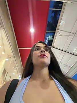 BellaLeclair online show from 8, 4, 2026