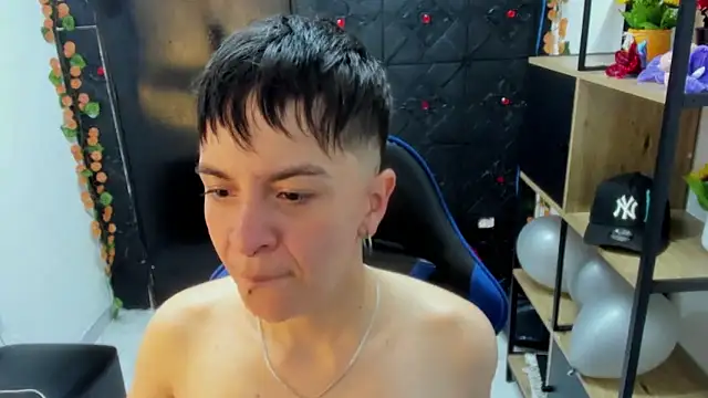  Hannah Hot online show from 4, 4, 2026