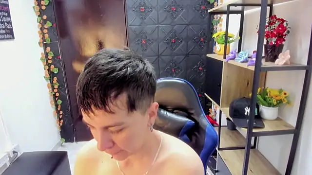  Hannah Hot online show from 16, 4, 2026