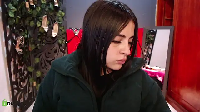 Snapshot of sofi_lara28 chatting on 16, 2, 2026 sofi lara28 online show from 16, 2, 2026