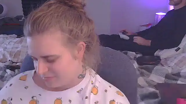 Sexyblonde12344 online show from 4, 11, 2025