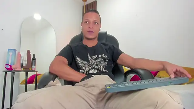 Snapshot of Ricky_Owens1 chatting on 13, 9, 2025 Ricky Owens1 online show from 13, 9, 2025