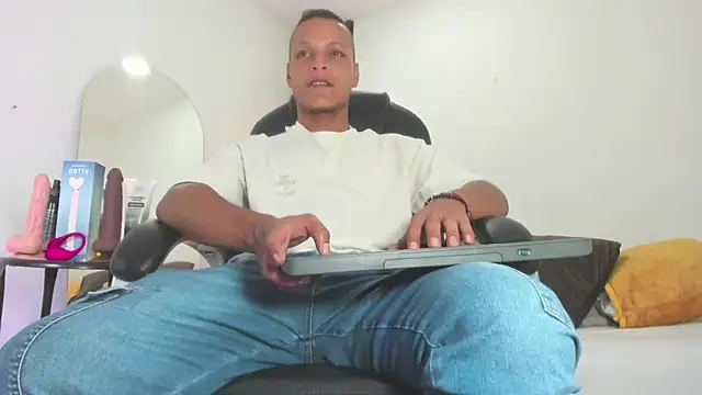 Snapshot of Ricky_Owens1 chatting on 24, 9, 2025 Ricky Owens1 online show from 24, 9, 2025