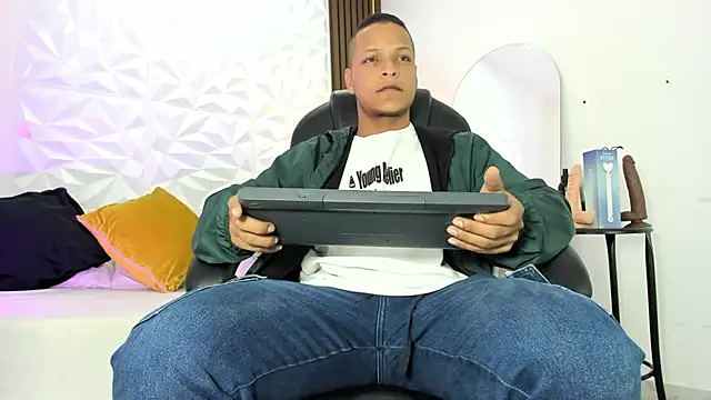 Snapshot of Ricky_Owens1 chatting on 27, 9, 2025 Ricky Owens1 online show from 27, 9, 2025