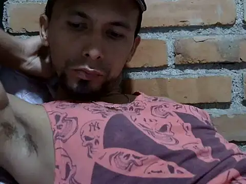 Snapshot of Boycumlatino chatting on 1, 10, 2025 Boycumlatino online show from 1, 10, 2025