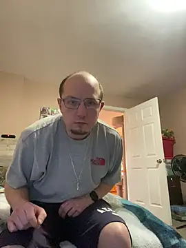 Travis746 online show from 10, 4, 2026