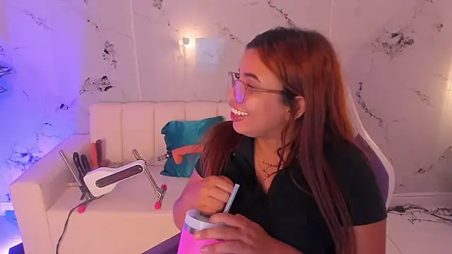 scarlett enjoy1 online show from 14, 9, 2025