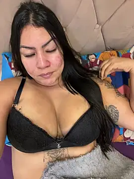 julianamascarada online show from 31, 7, 2026