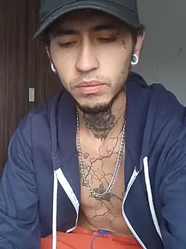 Tattoboy19cm online show from 21, 10, 2025