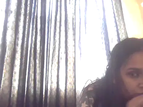 Snapshot of cute_indianxo chatting on 17, 9, 2025 cute indianxo online show from 17, 9, 2025