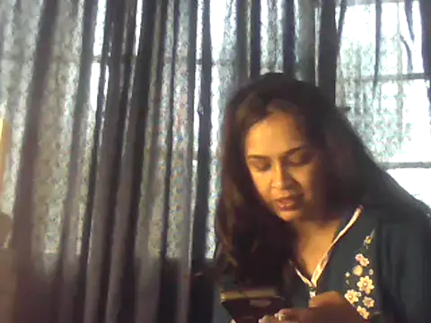 Snapshot of cute_indianxo chatting on 20, 10, 2025 cute indianxo online show from 20, 10, 2025