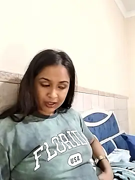 cute indianxo online show from 17, 1, 2026