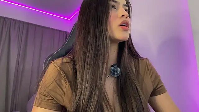 Snapshot of lexie_gray2 chatting on 12, 11, 2025 lexie gray2 online show from 12, 11, 2025