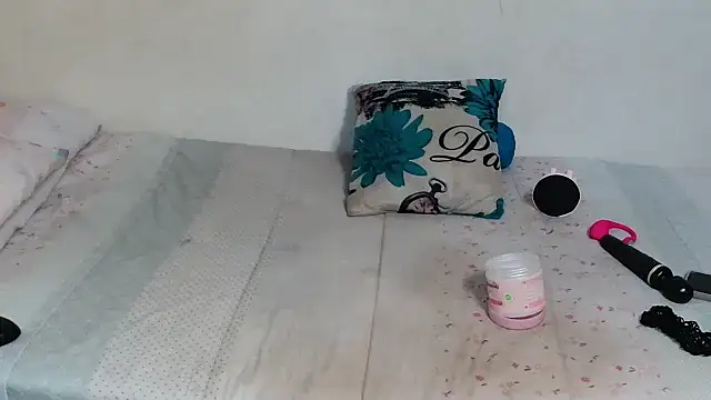 SinfullyForbiddeno7 online show from 8, 10, 2025