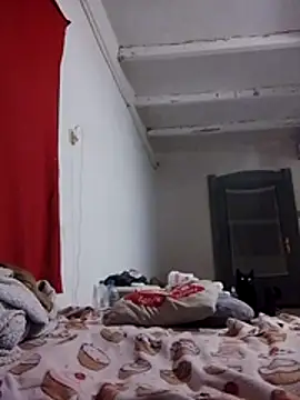 Themaskedgirl21 online show from 18, 12, 2025