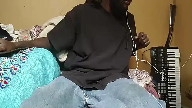 EYEzIAM online show from 22, 10, 2025