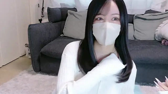 moemilk online show from 18, 4, 2026