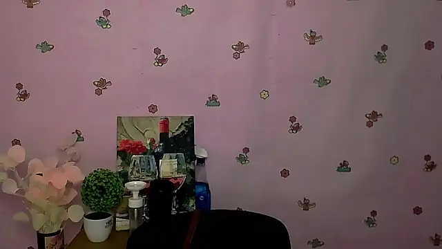 Snapshot of FeelMe__ chatting on 21, 10, 2025 FeelMe   online show from 21, 10, 2025
