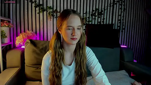 Casey Sweeet online show from 11, 2, 2026