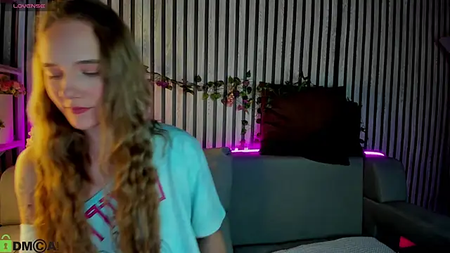 Snapshot of Casey_Sweeet chatting on 19, 2, 2026 Casey Sweeet online show from 19, 2, 2026