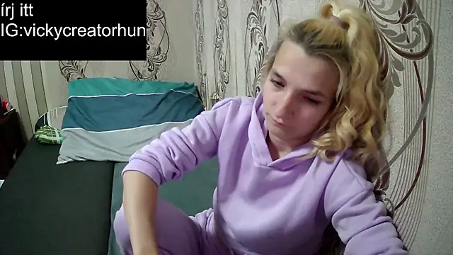 Snapshot of AlissaClark chatting on 9, 7, 2026 AlissaClark online show from 9, 7, 2026