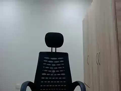 Snapshot of KeikoMiyake5 chatting on 15, 10, 2025 KeikoMiyake5 online show from 15, 10, 2025