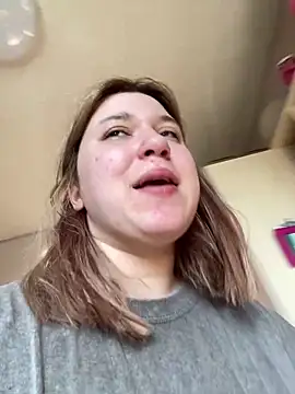 Kemeli008 online show from 9, 10, 2025