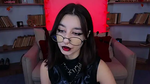 Mistress  Marcelline online show from 24, 9, 2025