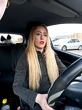 DeeA Blondy online show from 24, 10, 2025