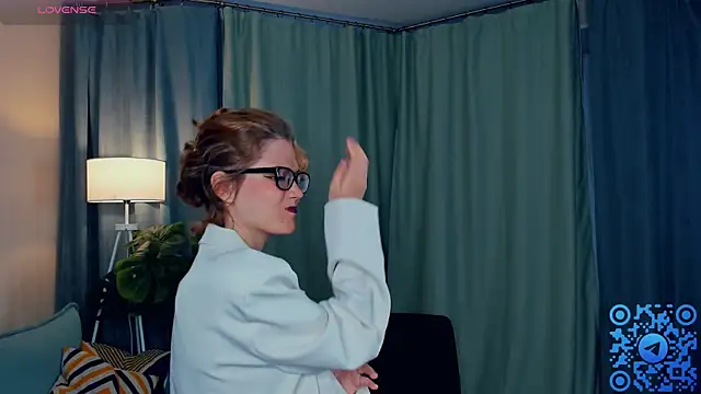 EdlinGathright online show from 29, 10, 2025