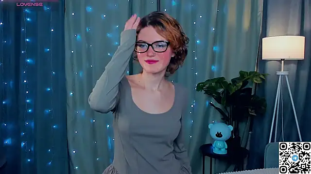 EdlinGathright online show from 18, 12, 2025