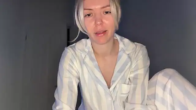 lolableux online show from 5, 2, 2026