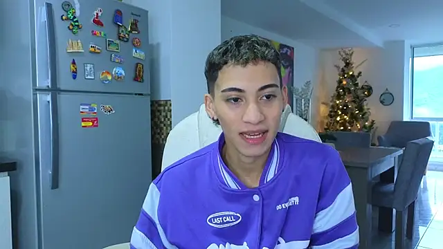 yulian vasquez online show from 16, 11, 2025