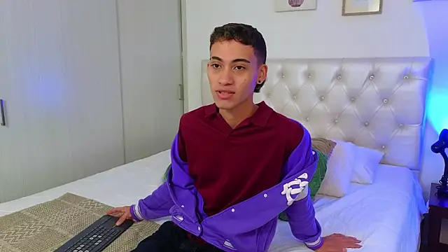 yulian vasquez online show from 14, 1, 2026