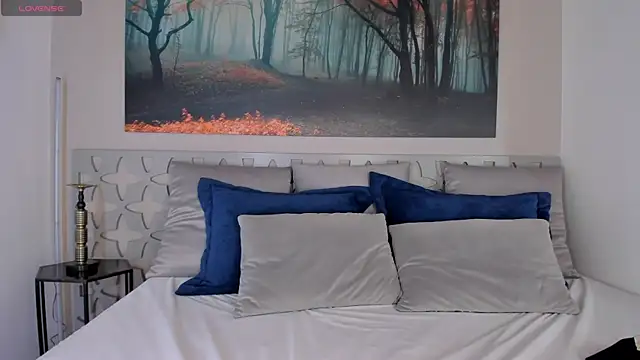 Snapshot of isabellasouza chatting on 17, 10, 2025 isabellasouza online show from 17, 10, 2025