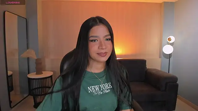 SophieHouston  online show from 2, 6, 2026