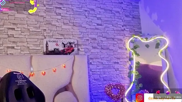 Snapshot of boyfox_tay chatting on 6, 2, 2026 boyfox tay online show from 6, 2, 2026