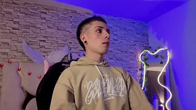 Snapshot of boyfox_tay chatting on 10, 2, 2026 boyfox tay online show from 10, 2, 2026