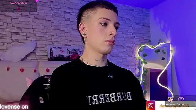 Snapshot of boyfox_tay chatting on 17, 2, 2026 boyfox tay online show from 17, 2, 2026