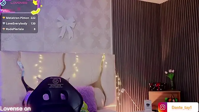 Snapshot of boyfox_tay chatting on 2, 3, 2026 boyfox tay online show from 2, 3, 2026