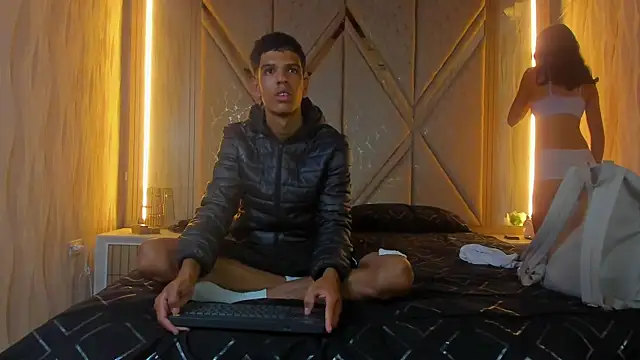 Hotcouple 222 online show from 24, 11, 2025