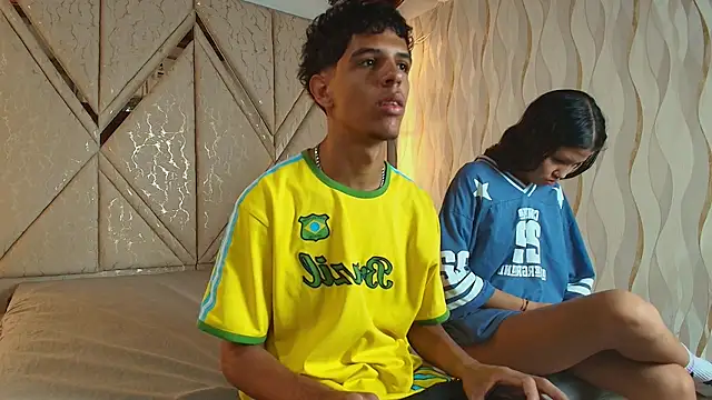 Hotcouple 222 online show from 9, 1, 2026