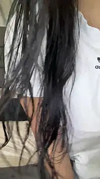 LilMisIndianx online show from 1, 3, 2026